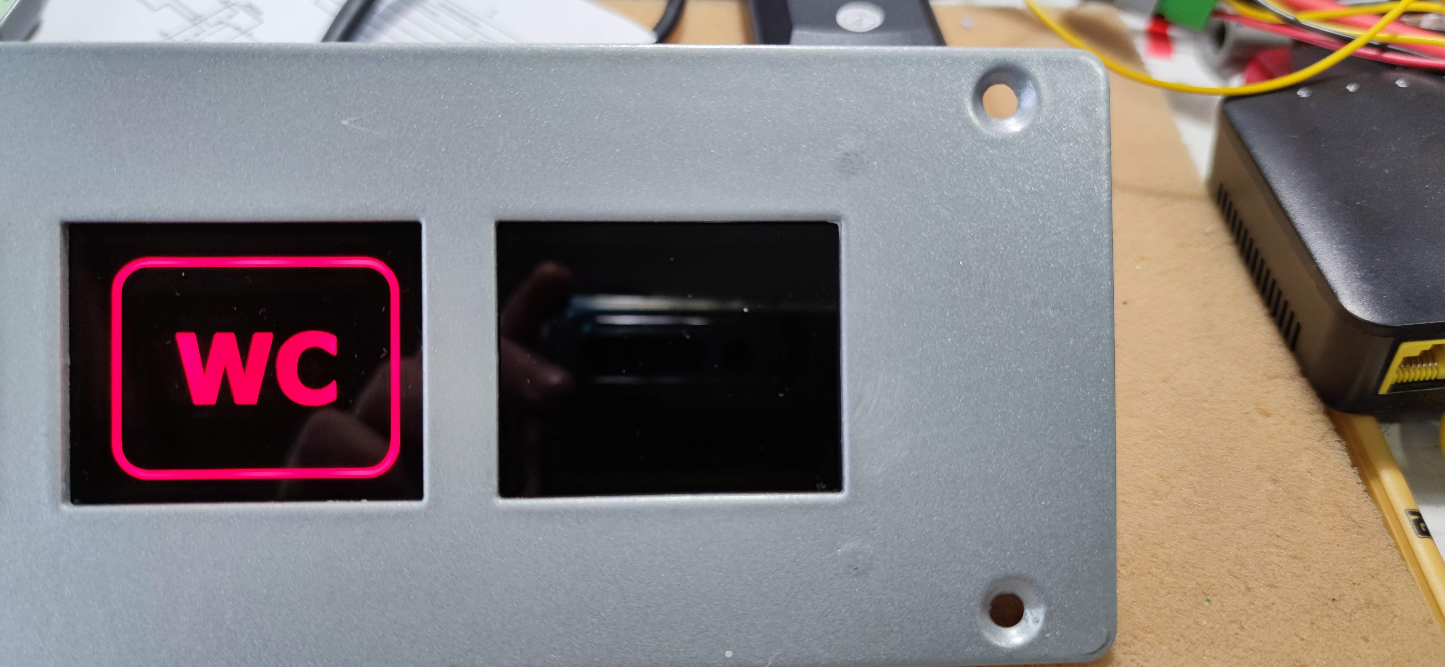 Train WC lamp signaling